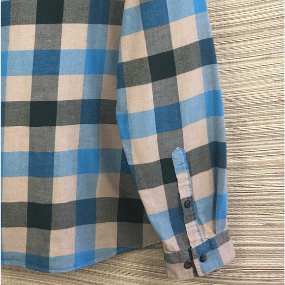 Patagonia Plaid Long Sleeve Button Down - Picture 7 of 13